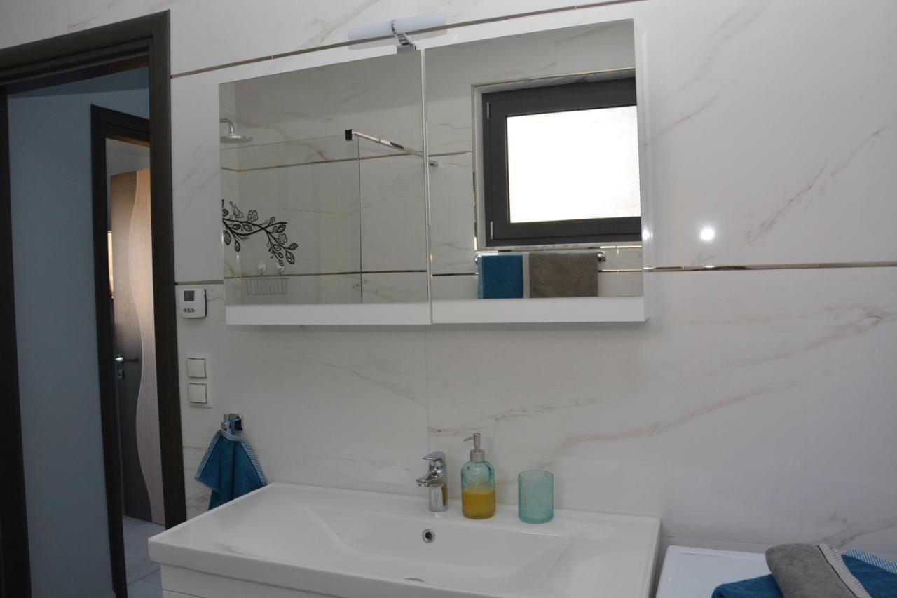 Pegasus Sea View Luxury Apartments Неа-Врасна Екстер'єр фото